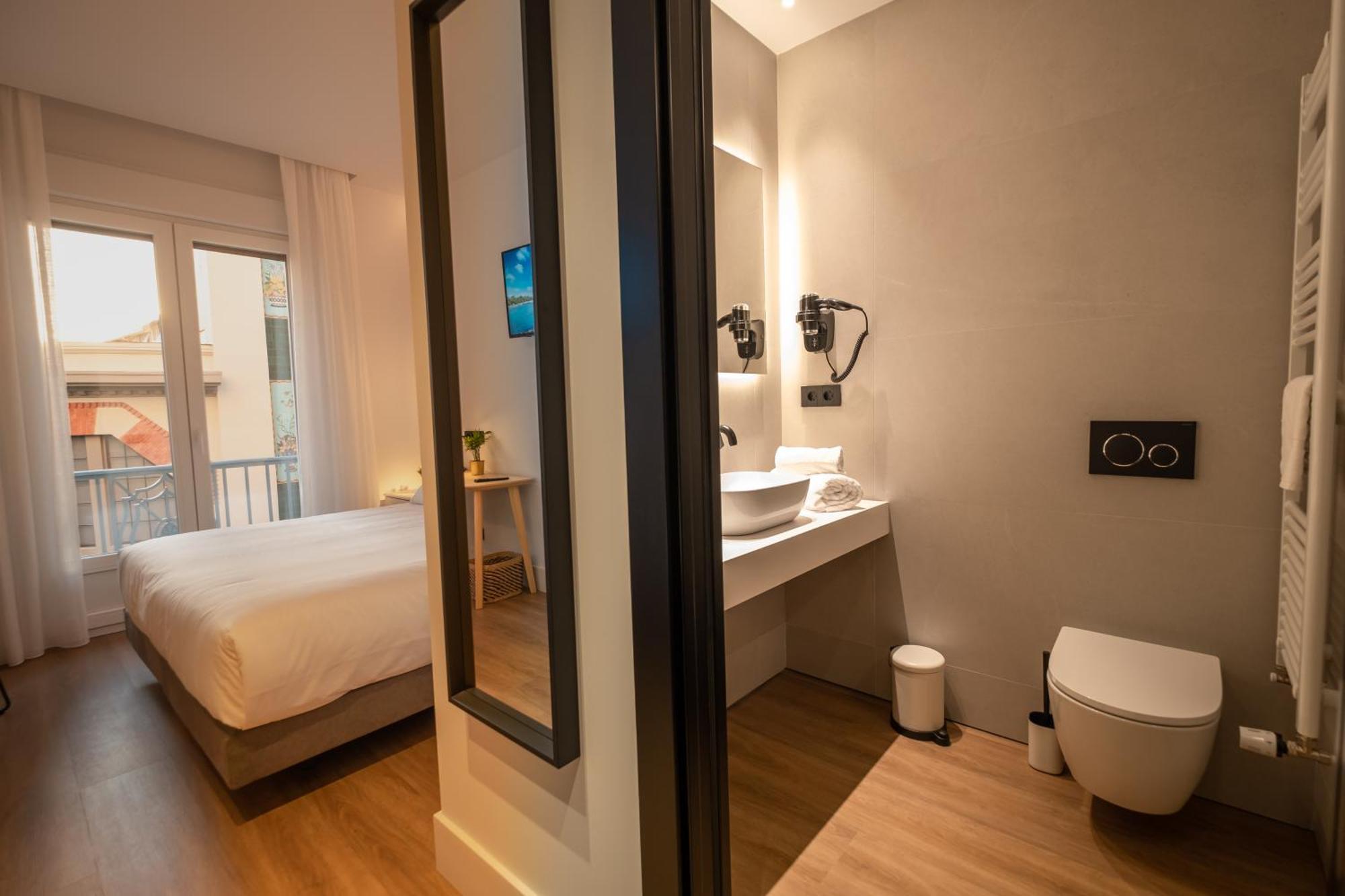 Principe De Vergara Rooms Lujo En El Centro De Logroño Kültér fotó