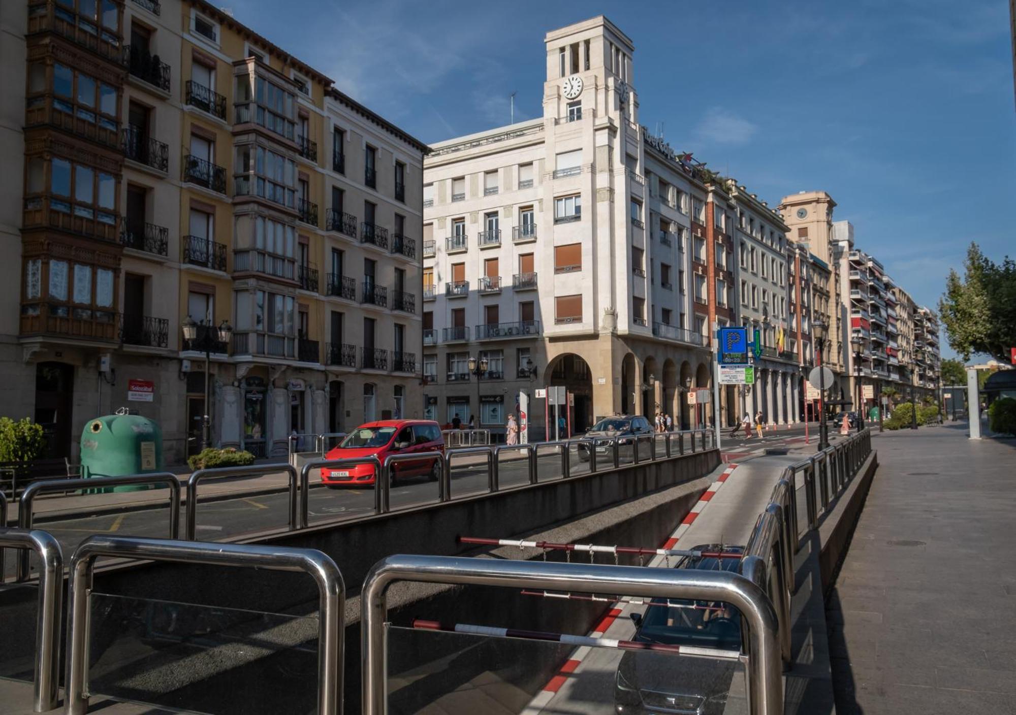 Principe De Vergara Rooms Lujo En El Centro De Logroño Kültér fotó